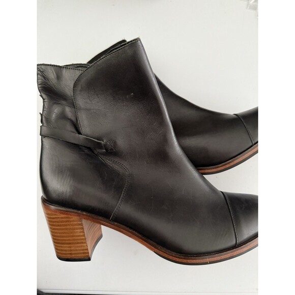 Wolverine 1000 Mile Rockford Chelsea Booties 11B Black Leather Womens Block Heel - Picture 6 of 8